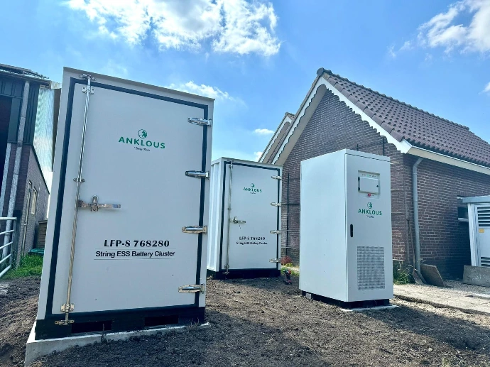 C&amp;I Batterij Anklous