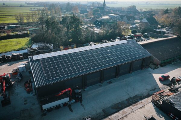 's.00_01_50_00.Still019